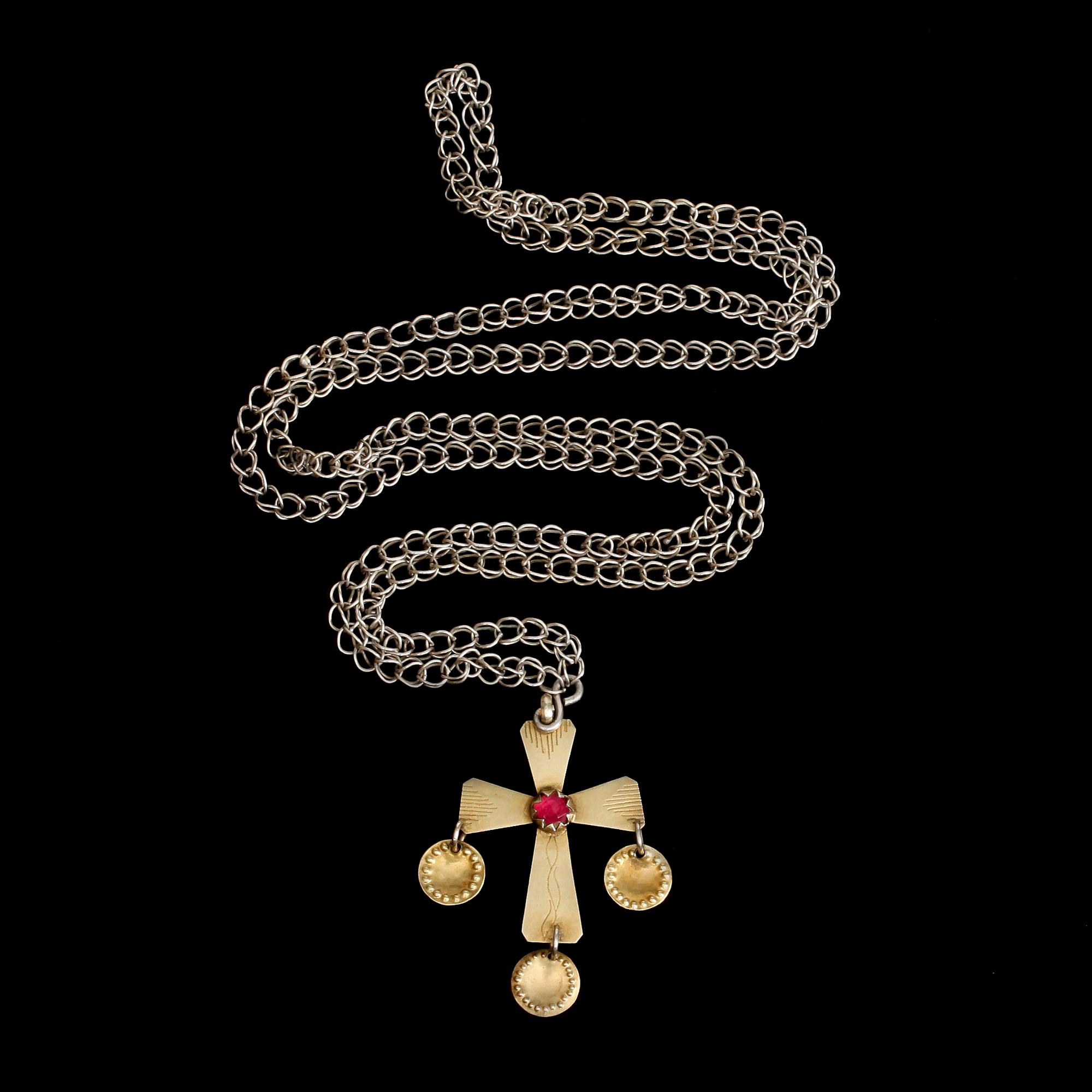 KORS, silver med färgad glassten. Petter Tingren (verksam 1807-1828) Ängelholm.