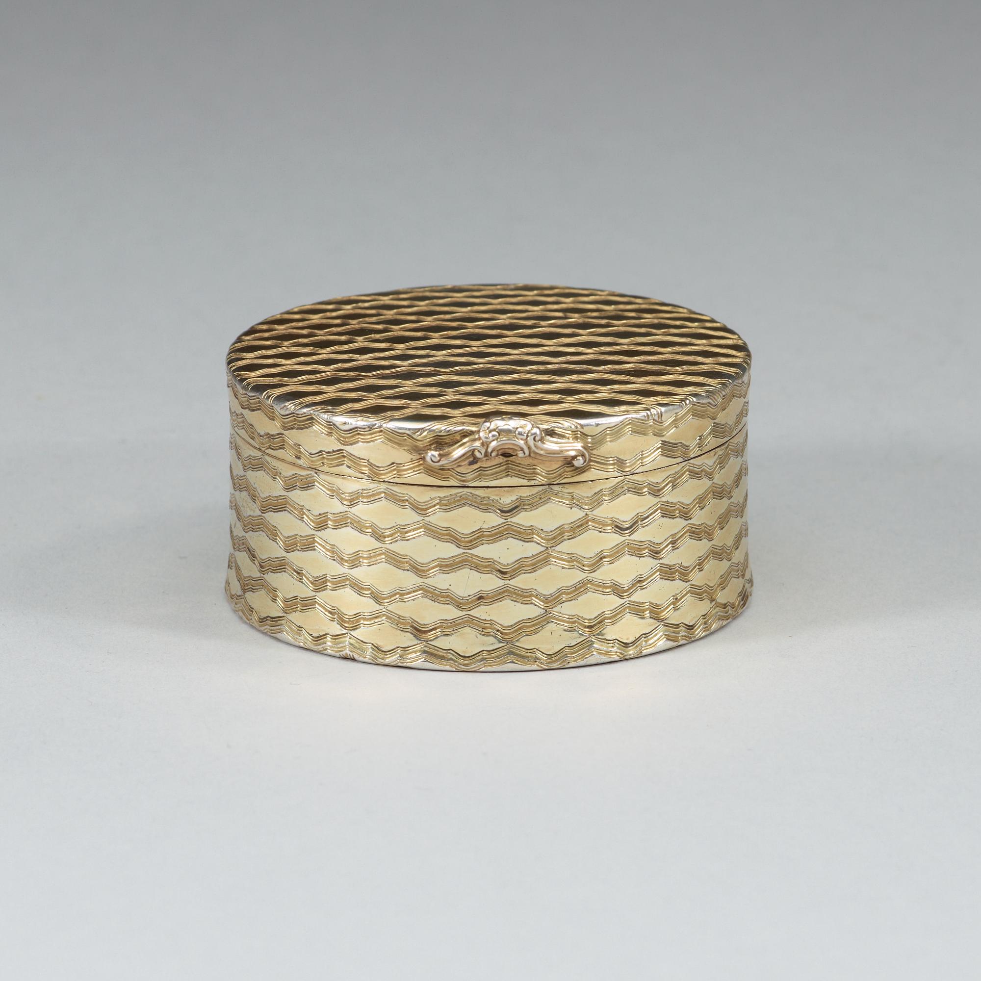 SNUSDOSA, mästarstämpel saknas men med fransk kontrollstämpel. Rokoko, 1700-talets andra hälft.