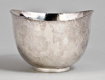 SKÅL, silver, Erik Löfman MGAB 1973. Vikt ca 345 gram.