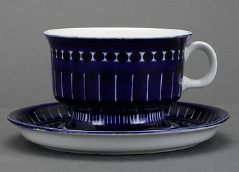 SERVIS, 28 delar, porslin, "Valencia", Ulla Procopé, Arabia.