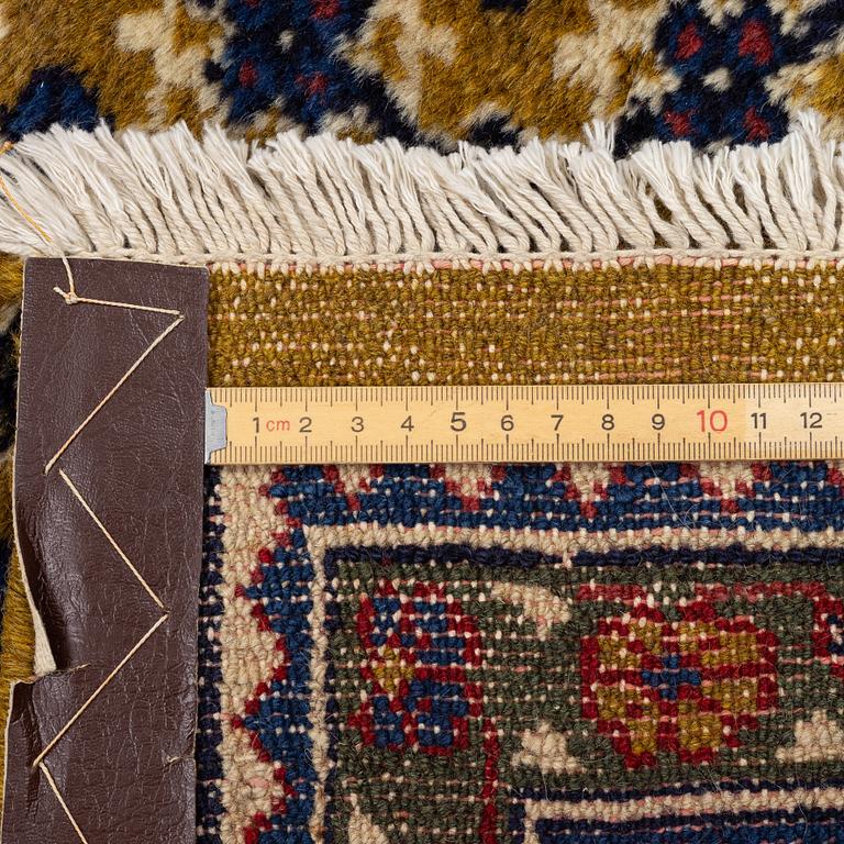 A Kolyai carpet approx. 300 x 215 cm.