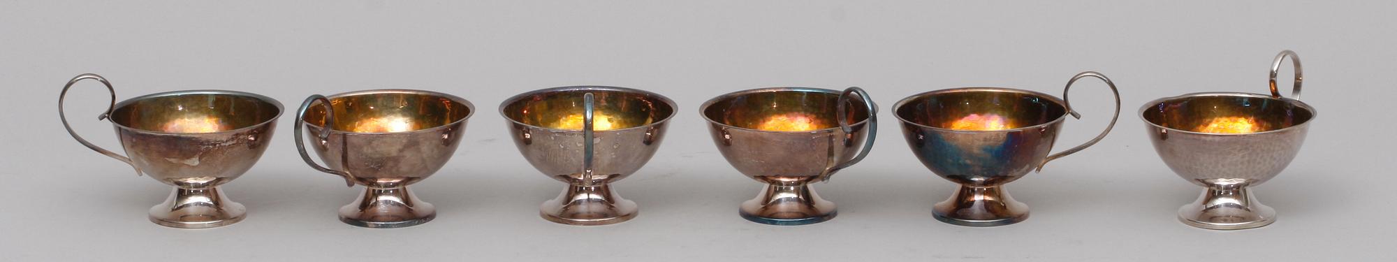 PUNCHMUGGAR, 6 st samt BÄGARE, 6 st. Silver. Bla GAB 1961.