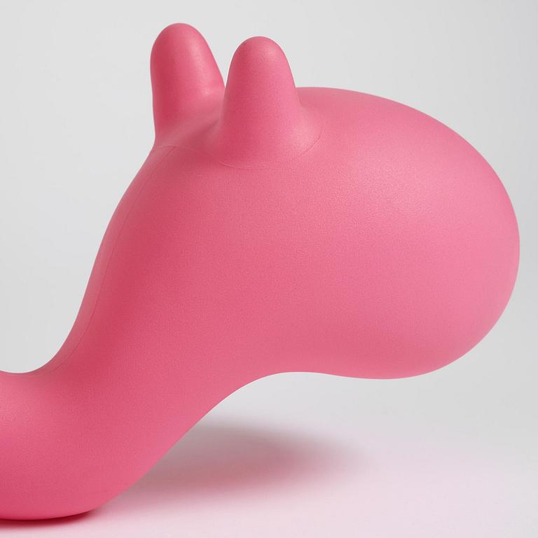 Eero Aarnio, a "Dino" sculpture, Melaja Oy, Finland, 2011.