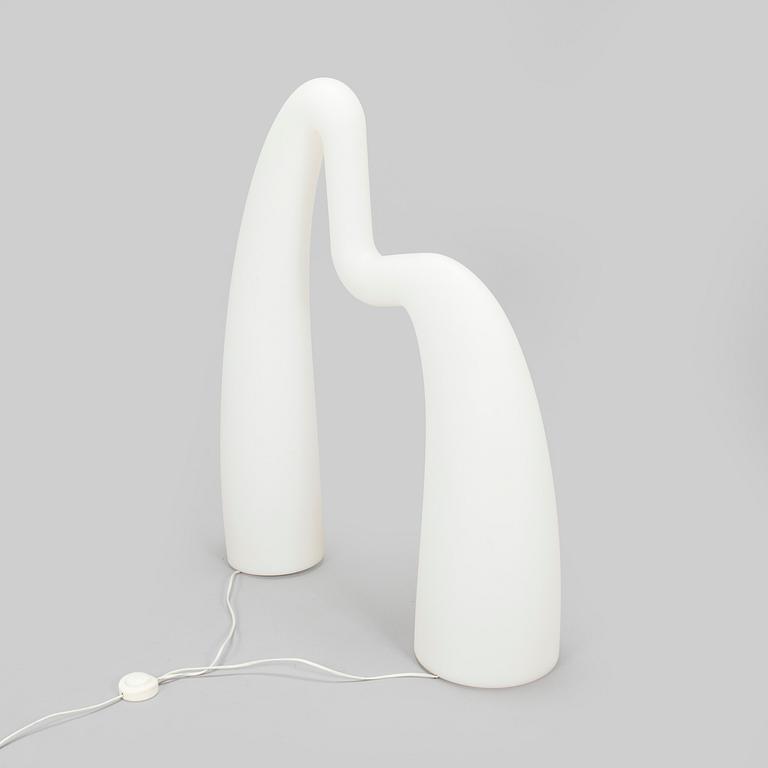 Eero Aarnio, lattiavalaisin "Flamingo", Melaja Oy.