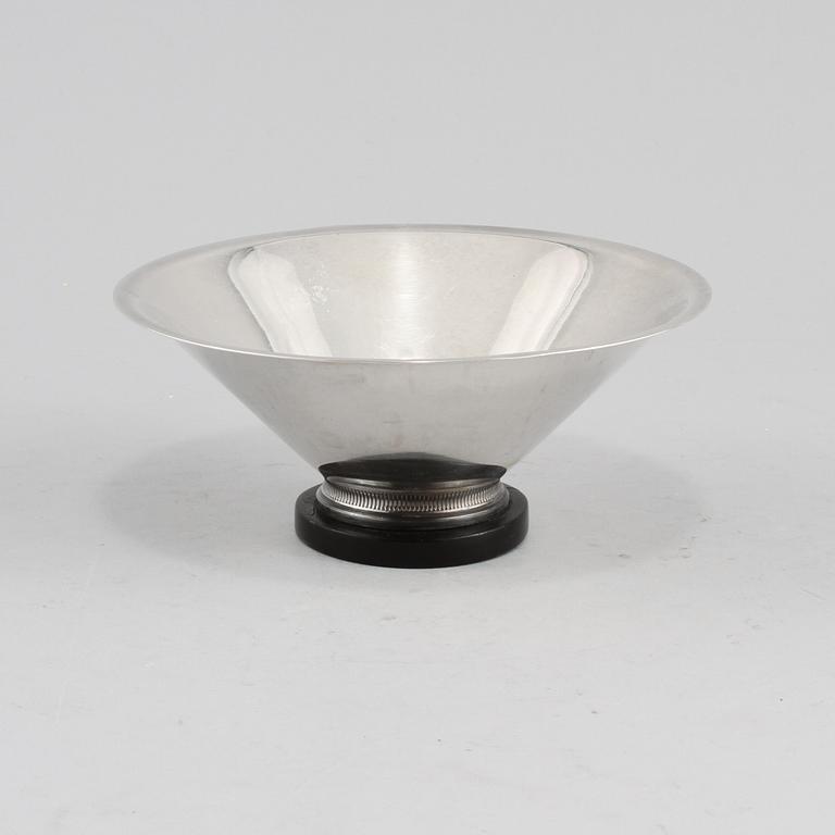 SKÅL, silver, C.G Hallberg, Stockholm, 1935.