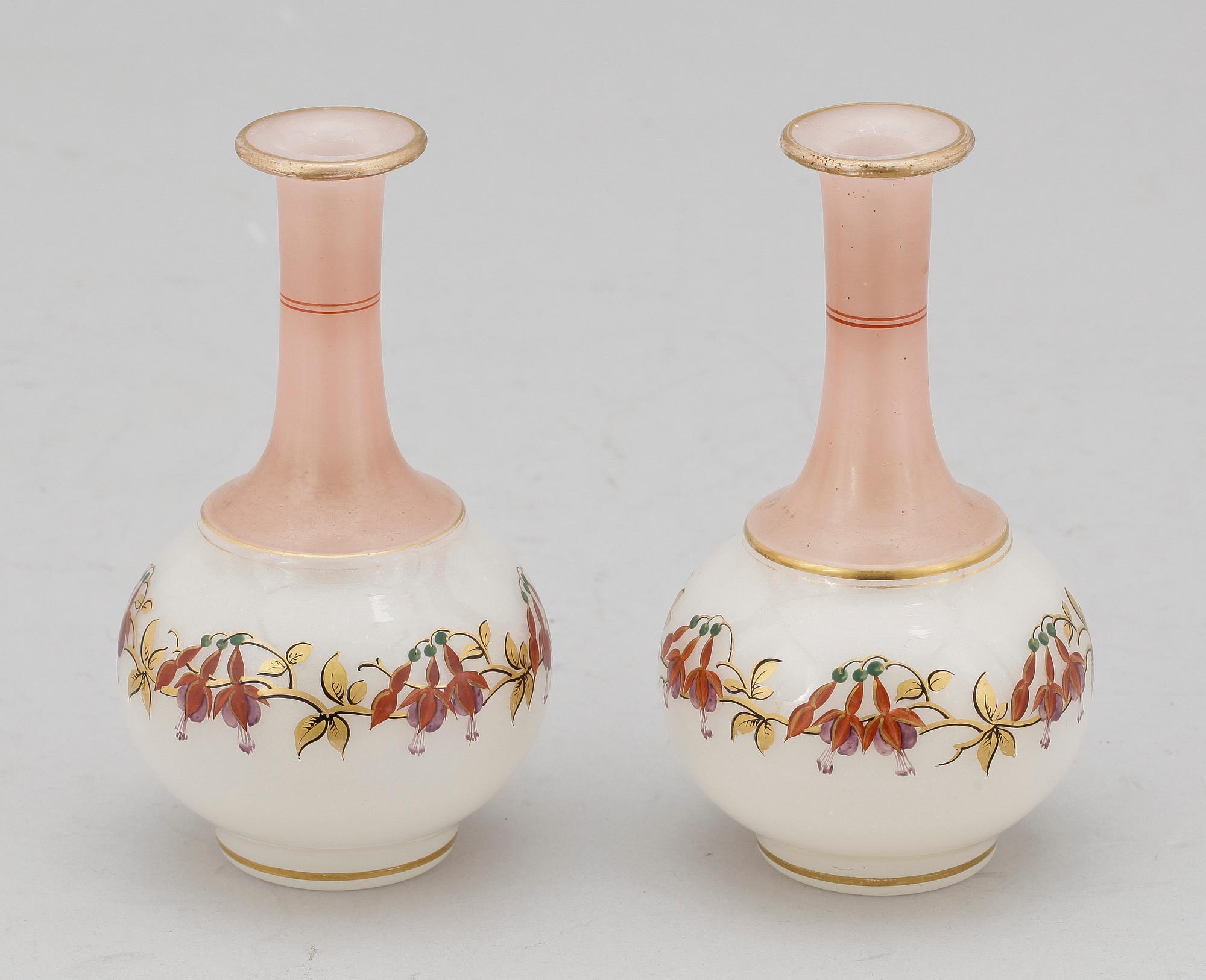 VASER ett par, glas, Baccarat, 1800/1900-tal.
