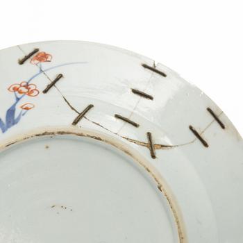 Tallrikar, fyra stycken, porslin, Kina, Qingdynastin, 1700-tal.