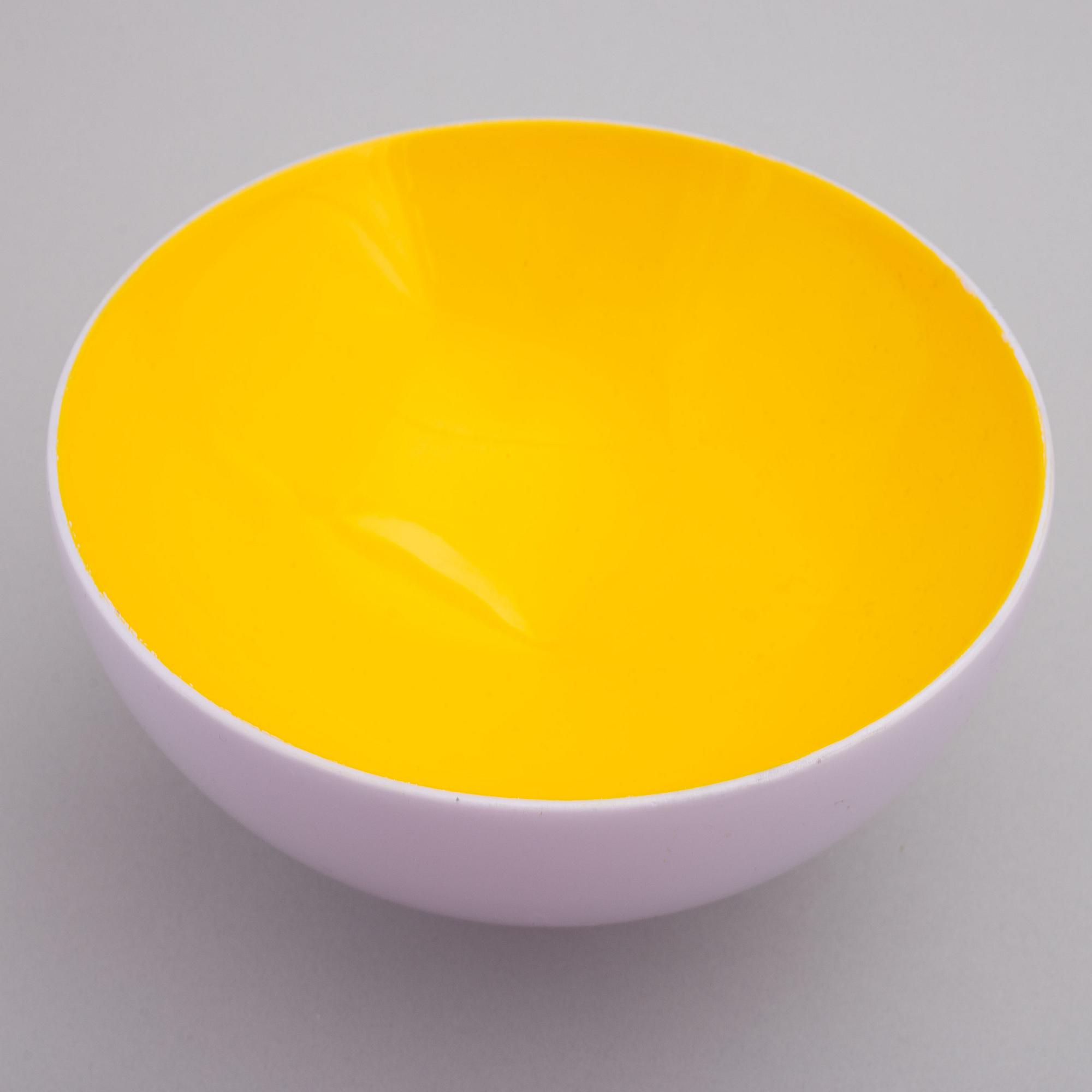 Alessandro Mendini, a 'Cuculi' bowl and two dishes, Zanotta, Italy, 1980's.