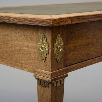 SKRIVBORD, gustaviansk stil, 1900-talets början.