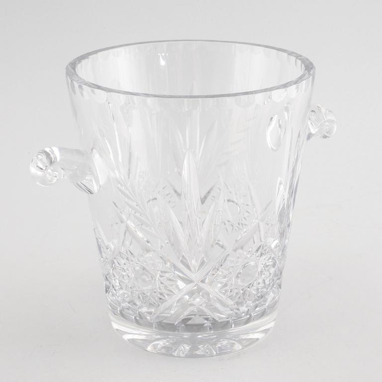 VINKYLARE, glas, 1900-talets andra hälft.