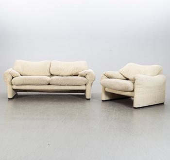 VICO MAGISTRETTI, a Maralugna sofa and easy chair for Cassina later part of the 20th century.