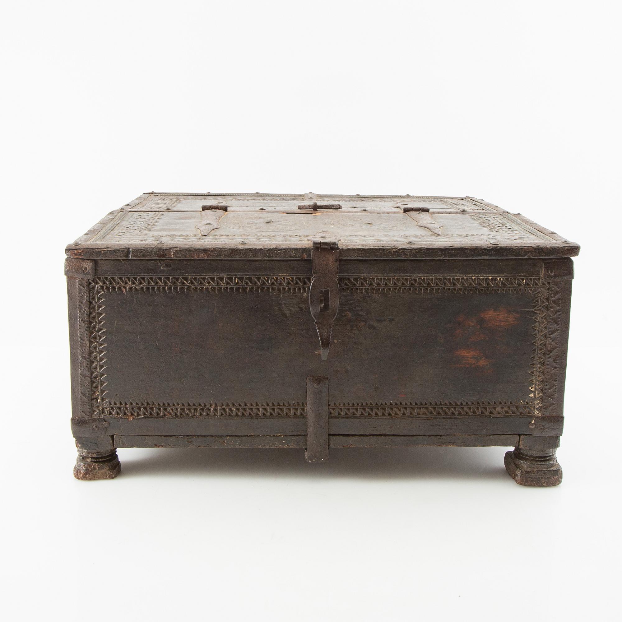 Casket Baroque style 19th century or earlier.