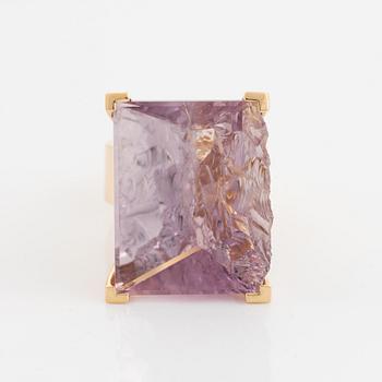 Wolfgang Gessl, 18K gold and fantasy cut amethyst.