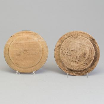 TRÄTALLRIKAR, 7 st, 1800-tal.