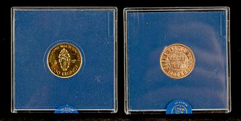 JUBILEUMSMYNT 1000 KRONOR, 2 st, guld, "Ishockey VM 1989" resp "Regalskeppet Vasa 1990", totalvikt ca 11,6 gram.
