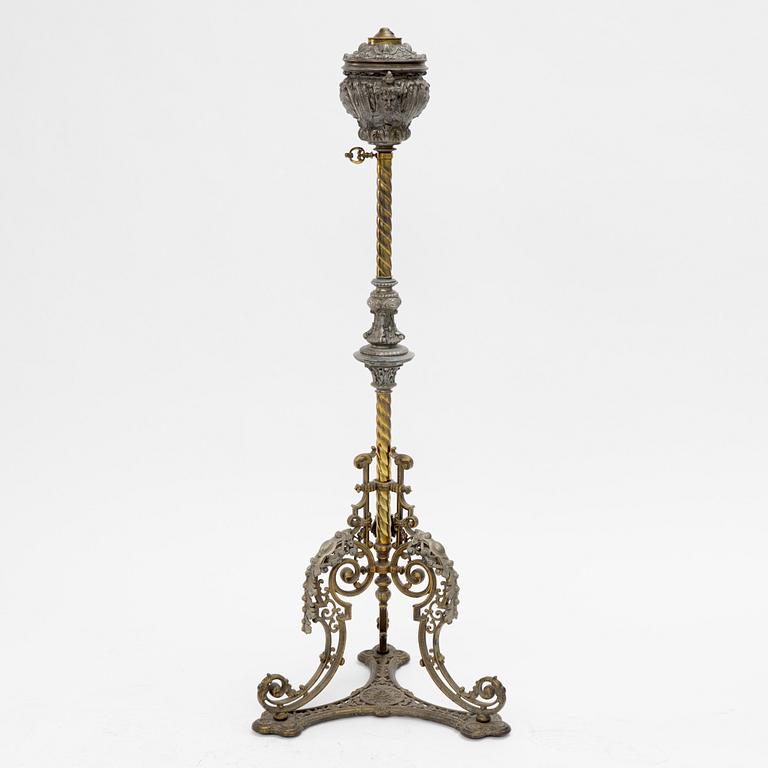 Floor oil lamp, circa 1900.