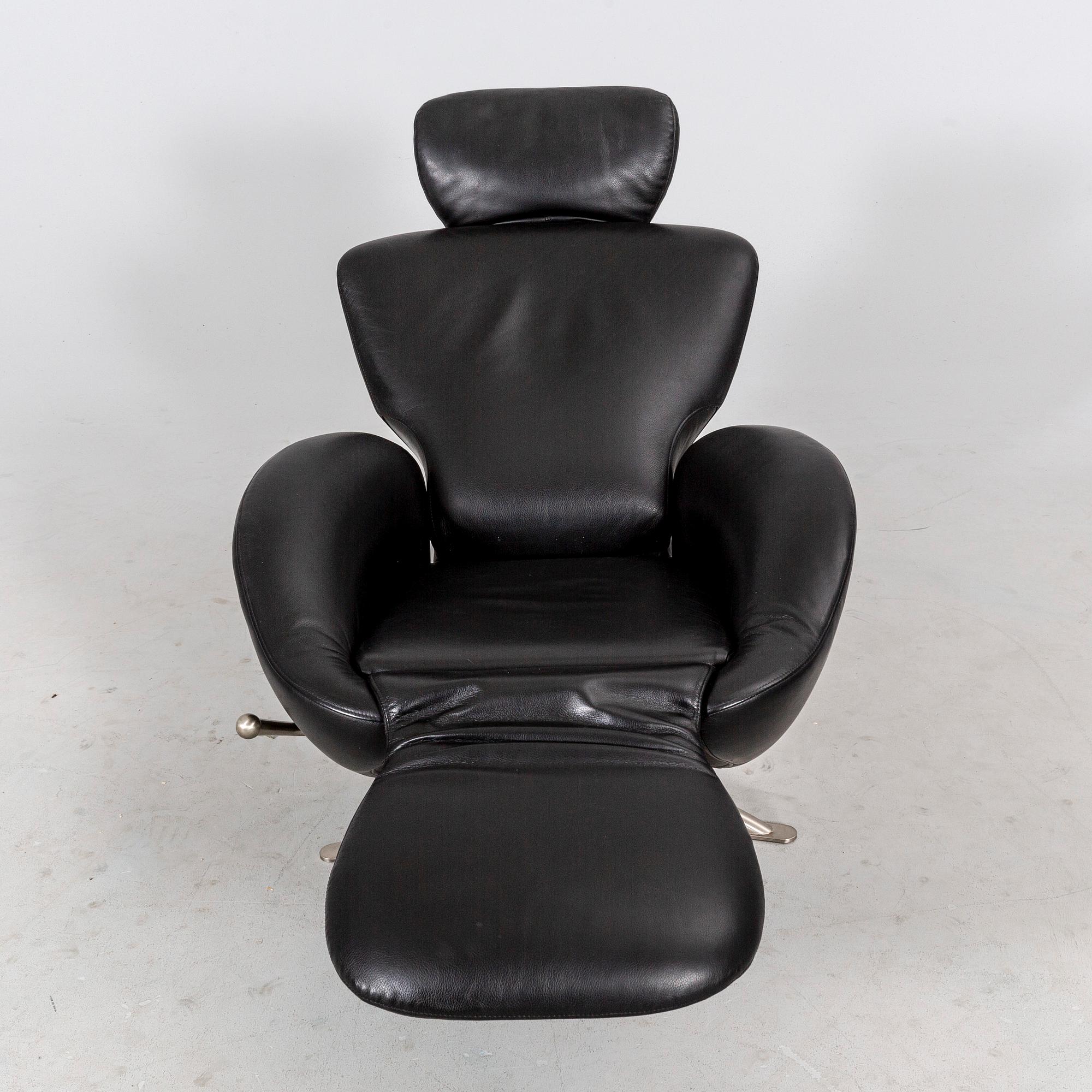 Toshiyuki Kita swivel armchair "Dodo K10" for Cassina 2000s.