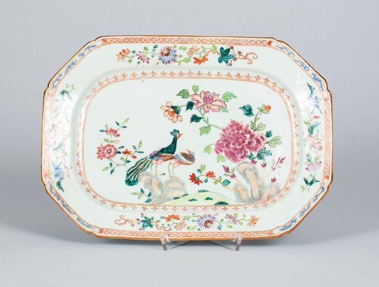 STEKFAT, porslin, Kina, Qianlong(1736-1795).