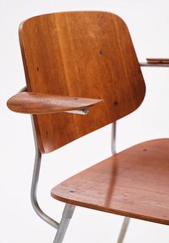 Børge Mogensen, a teak desk and chair, Søborgs Møbelfabrik, Danmark 1950s.
