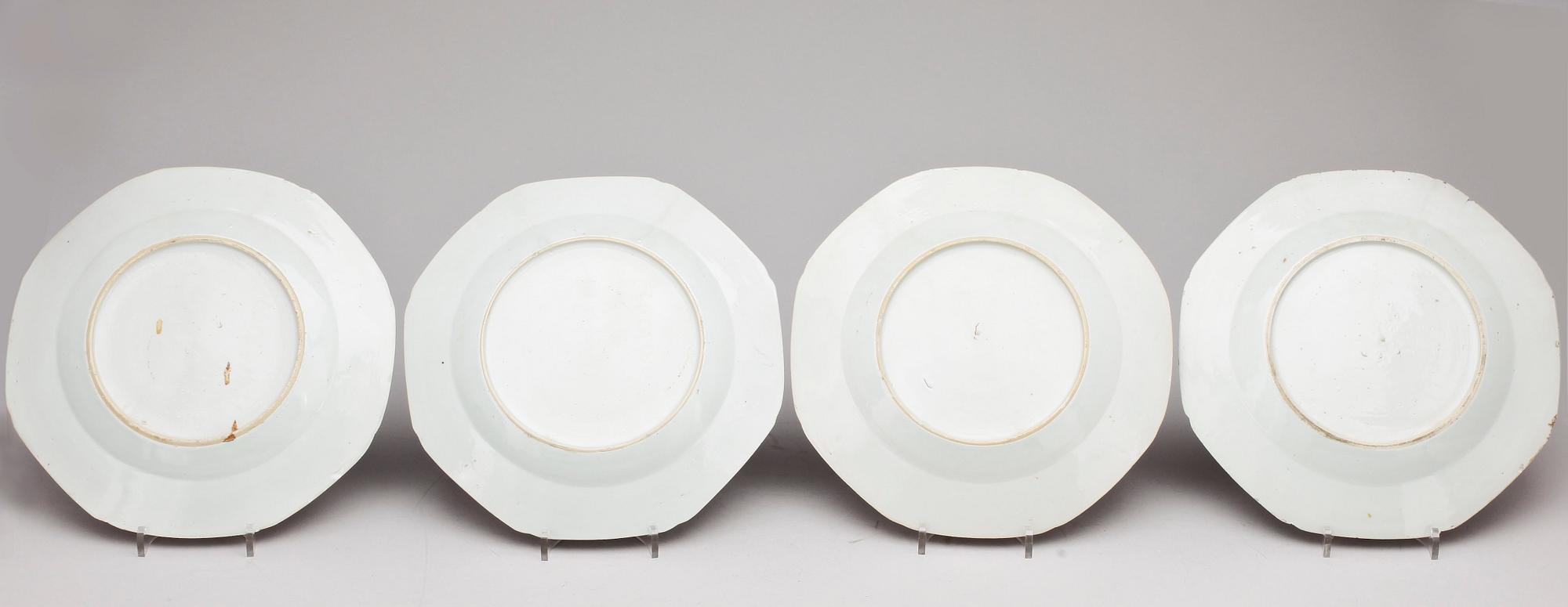 TALLRIKAR, 4 st, porslin, Qianlong, Kina, 1700-tal.