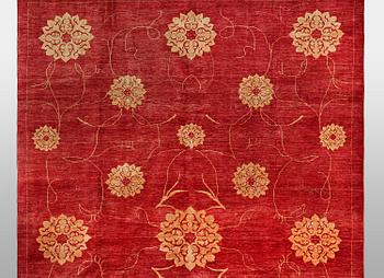 A carpet, Zieglar design, ca 524 x 367 cm.