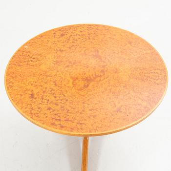 Josef Frank, Coffee table, model 560, Svenskt Tenn, 1940s.