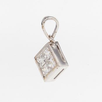 Pendant, princess-cut diamonds, 18K white gold.