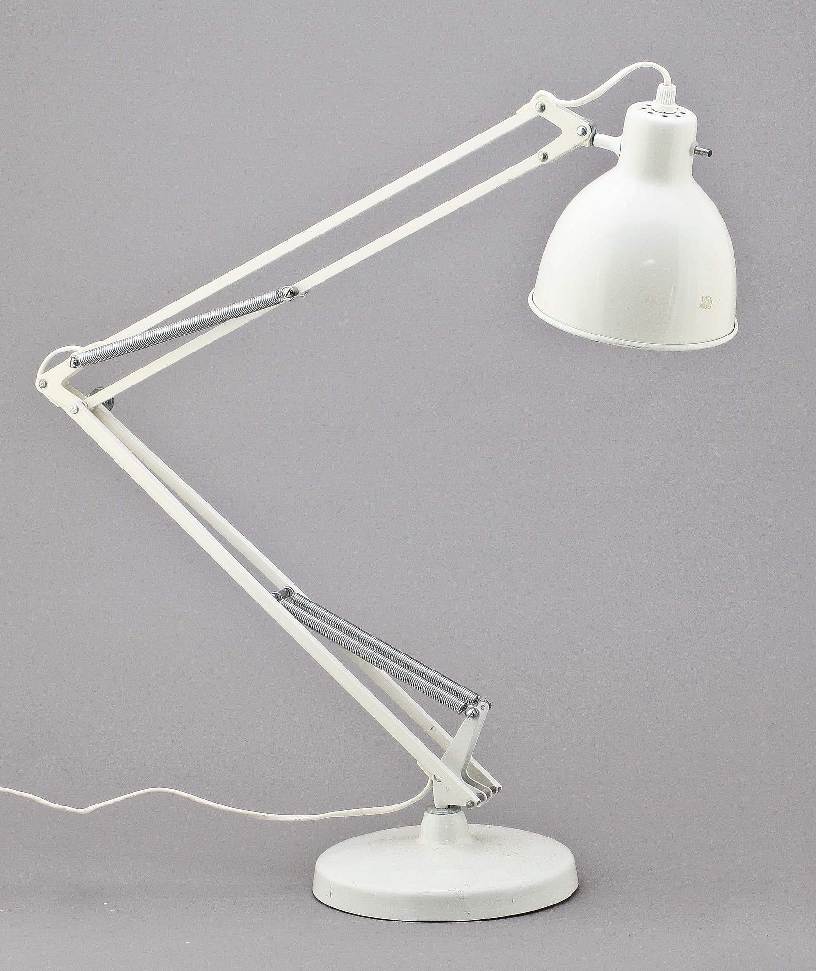 BORDSLAMPA, "L1", Jacob Jacobsen, Luxor, ursprungligen formgiven 1937.