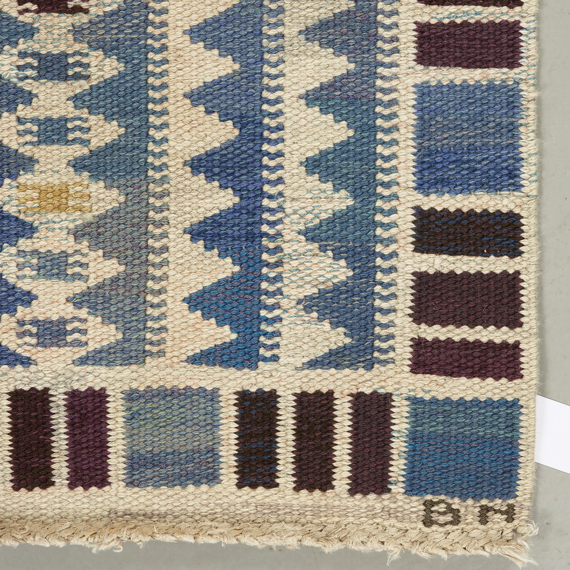 BARBRO NILSSON, matta, rölakan, 251 x 196,5 cm, "Salerno blå", signerad AB MMF BN.