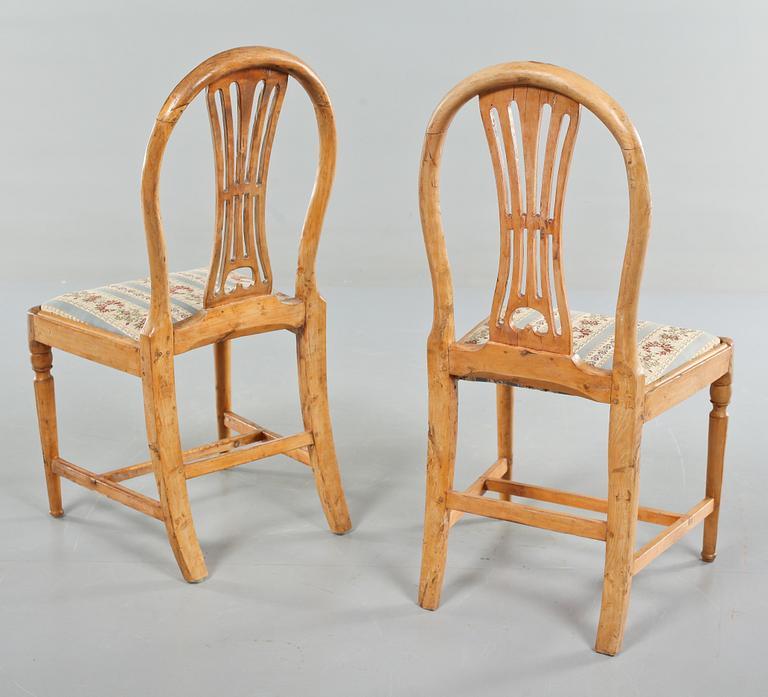 STOLAR, ett par, sengustavianska, omkring sekelskiftet 1800.