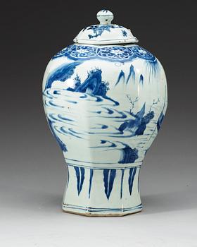 A blue and white transitional jar with cover, 17th Century.