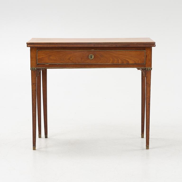 A late Gustavian mahogany card table from around the year 1800.