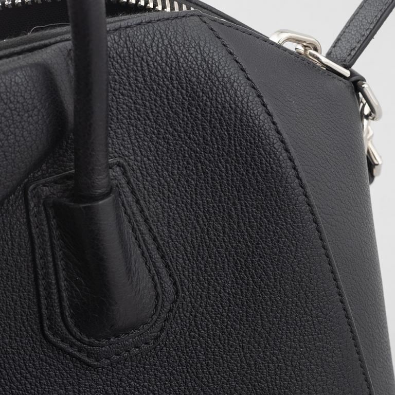 Givenchy, väska. "Antigona".