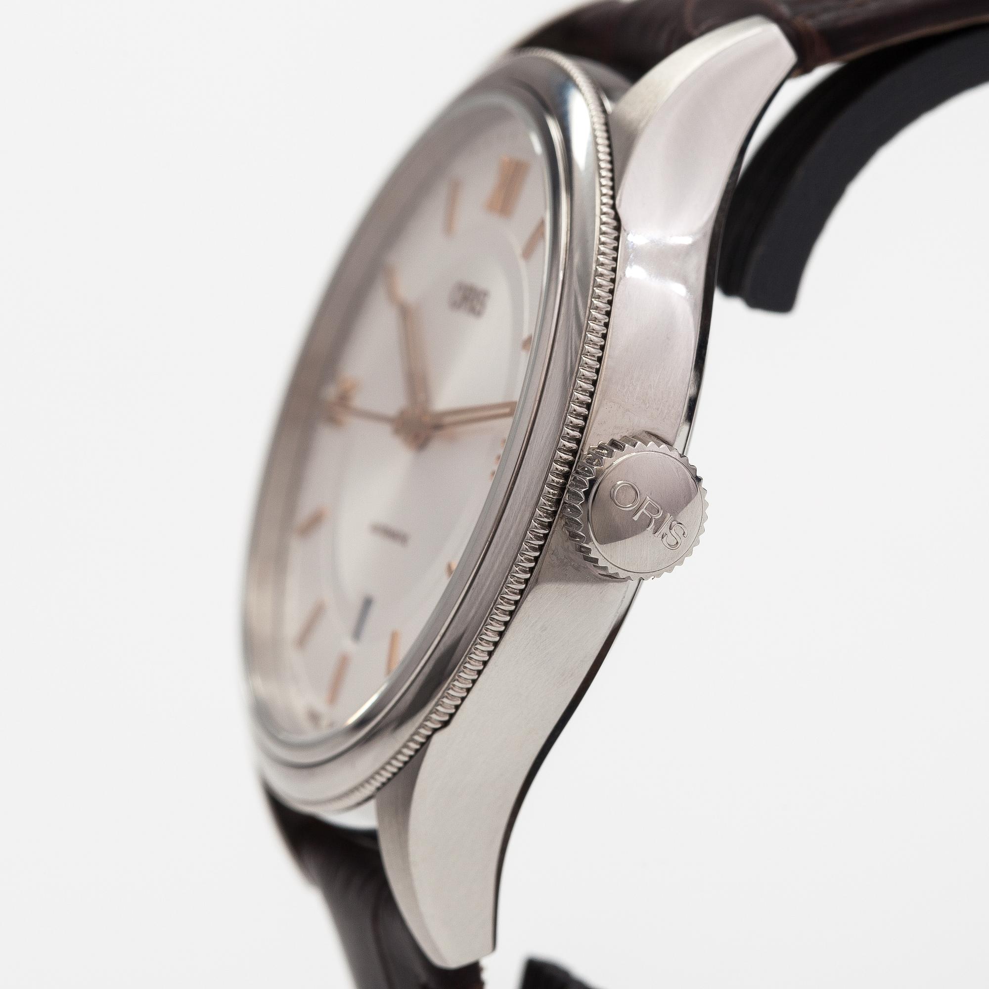 Oris, Classic date, rannekello, 42 mm.
