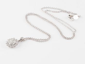 HÄNGE, 18K vitguld med fasett och briljantslipade diamanter ca 0.90 ct. Vikt 3,3 gram.