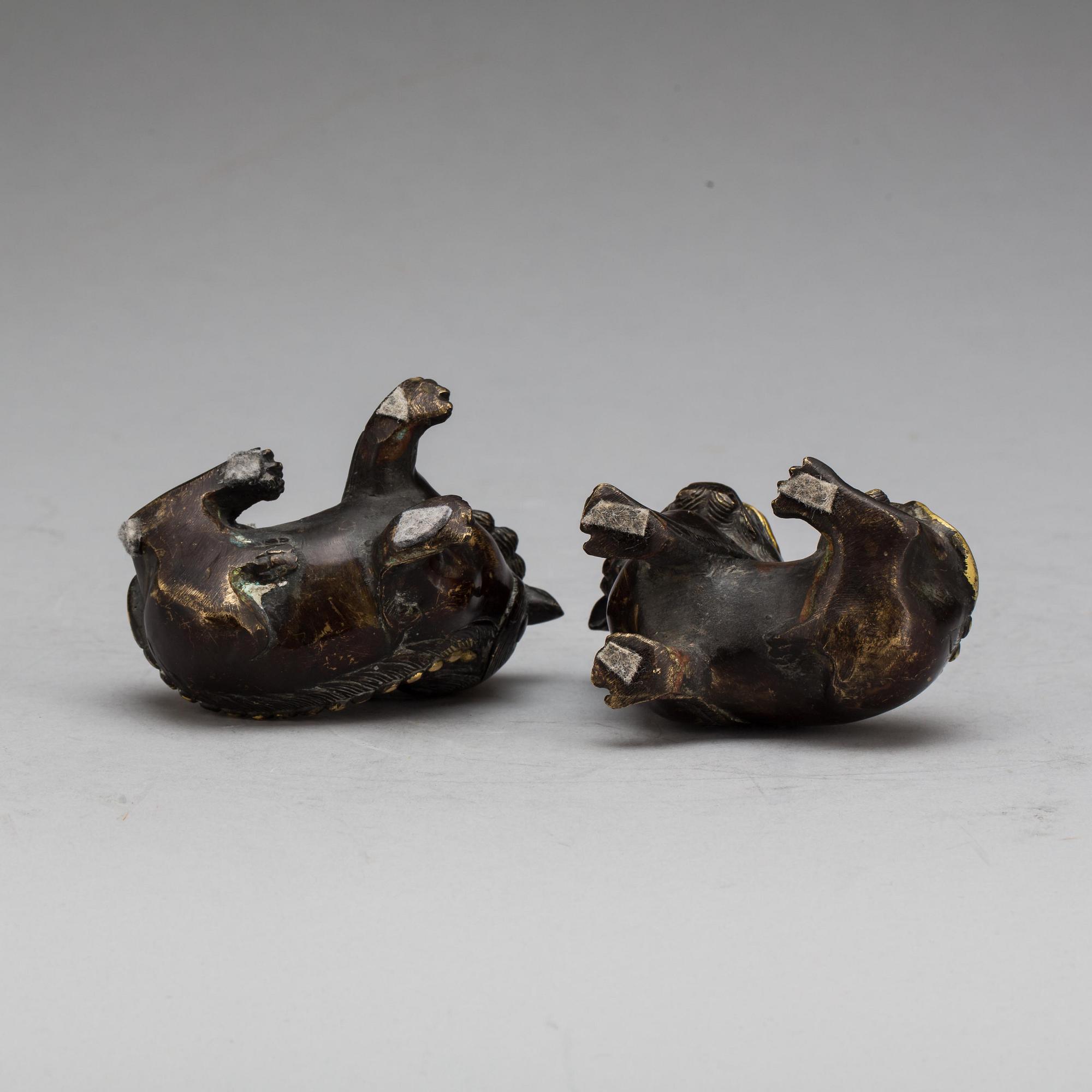 FIGURINER, ett par, brons, Kina. 1800/1900-tal.