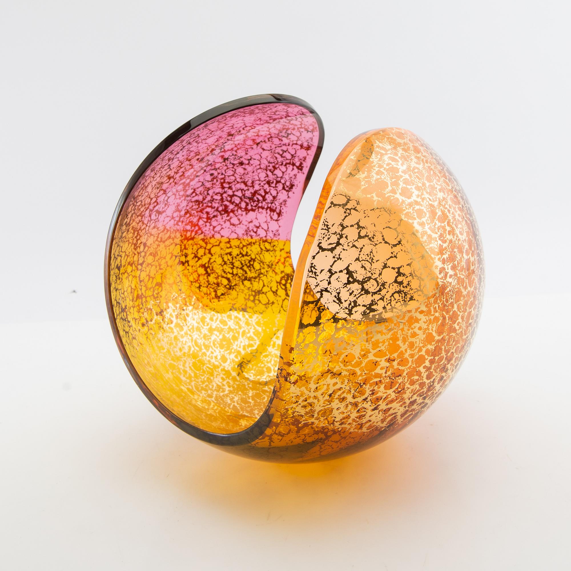 Lena Bergström, skål "Planet sun" lKosta Boda lim.ed.