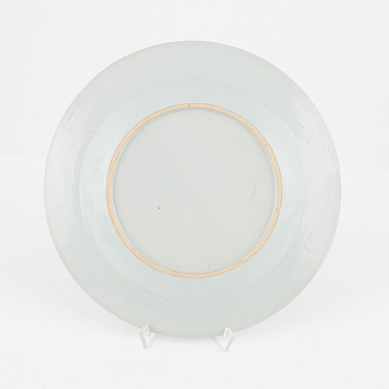 Servisdelar, porslin, 43 st, Kina, Qingdynastin, mestadels Qianlong (1735-95).