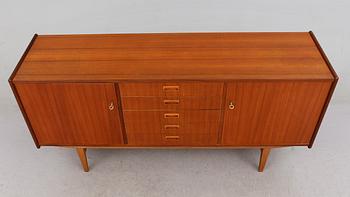 SIDEBOARD, 1900-talets andra hälft.