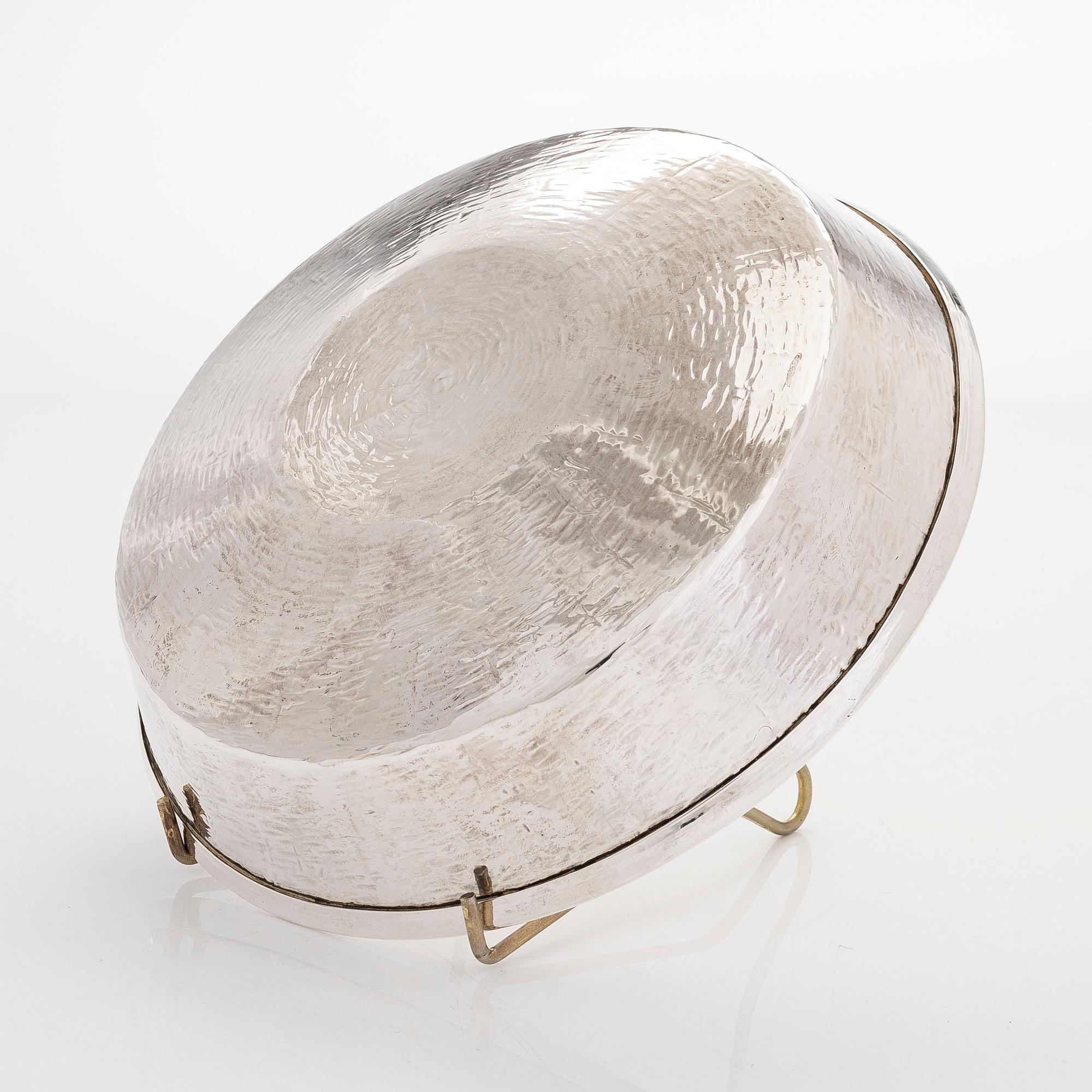 Tapio Wirkkala, a silver bowl model TW 289, Kultakeskus, Hämeenlinna 1966.