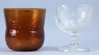 SKÅLAR, 2 st, glas, bl.a. Arabia Wärtsilä AB, Finland, 1900-talets andra hälft.