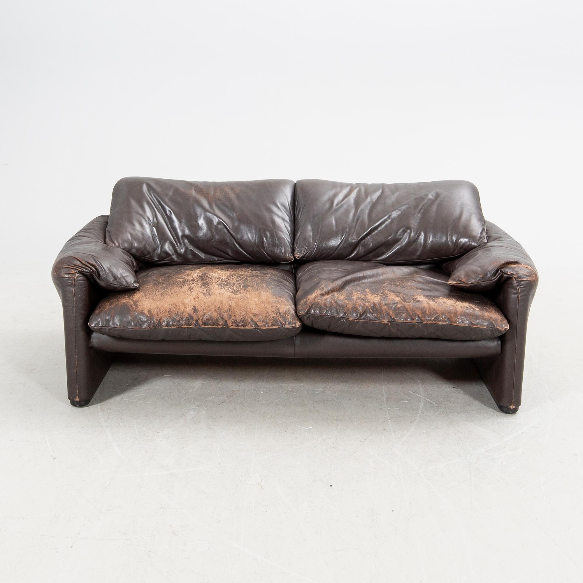 Vico Magistretti, sofa "Maralunga" for Cassina designed in 1973.