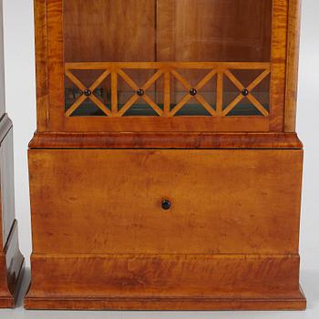 A pair of stained bitch cabinets, Möbelarkitekt och fabrikör Frans Borgström, 1910's.