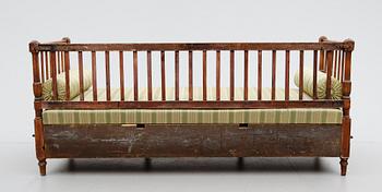 SOFFA, sengustaviansk, omkring år 1800.