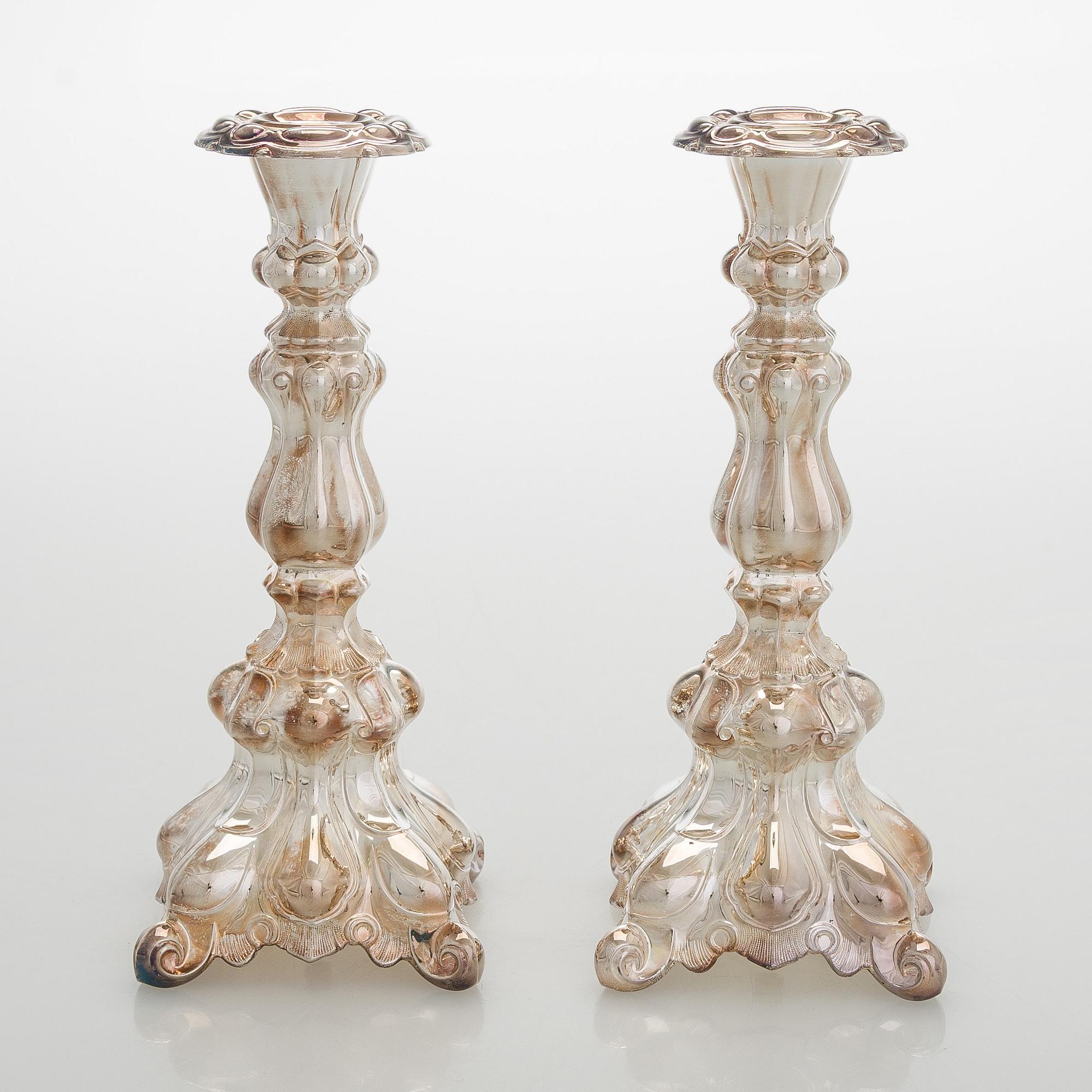 Kynttelikköpari, barokkityyliset, hopea, Kultakeskus, Hämeenlinna 2007-2008.