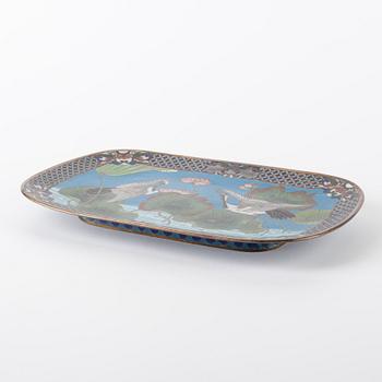 A Japanese cloisonné tray, Meiji period (1868-1912).