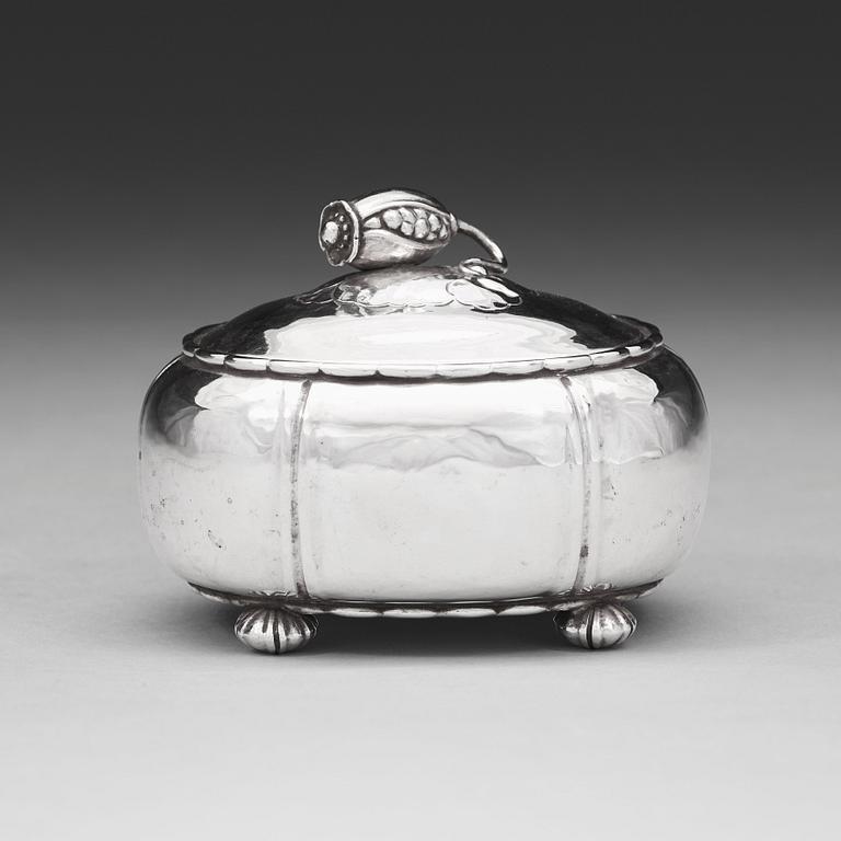 Georg Jensen, A Georg Jensen 800/1000 silver bonbonnière, Denmark 1919.