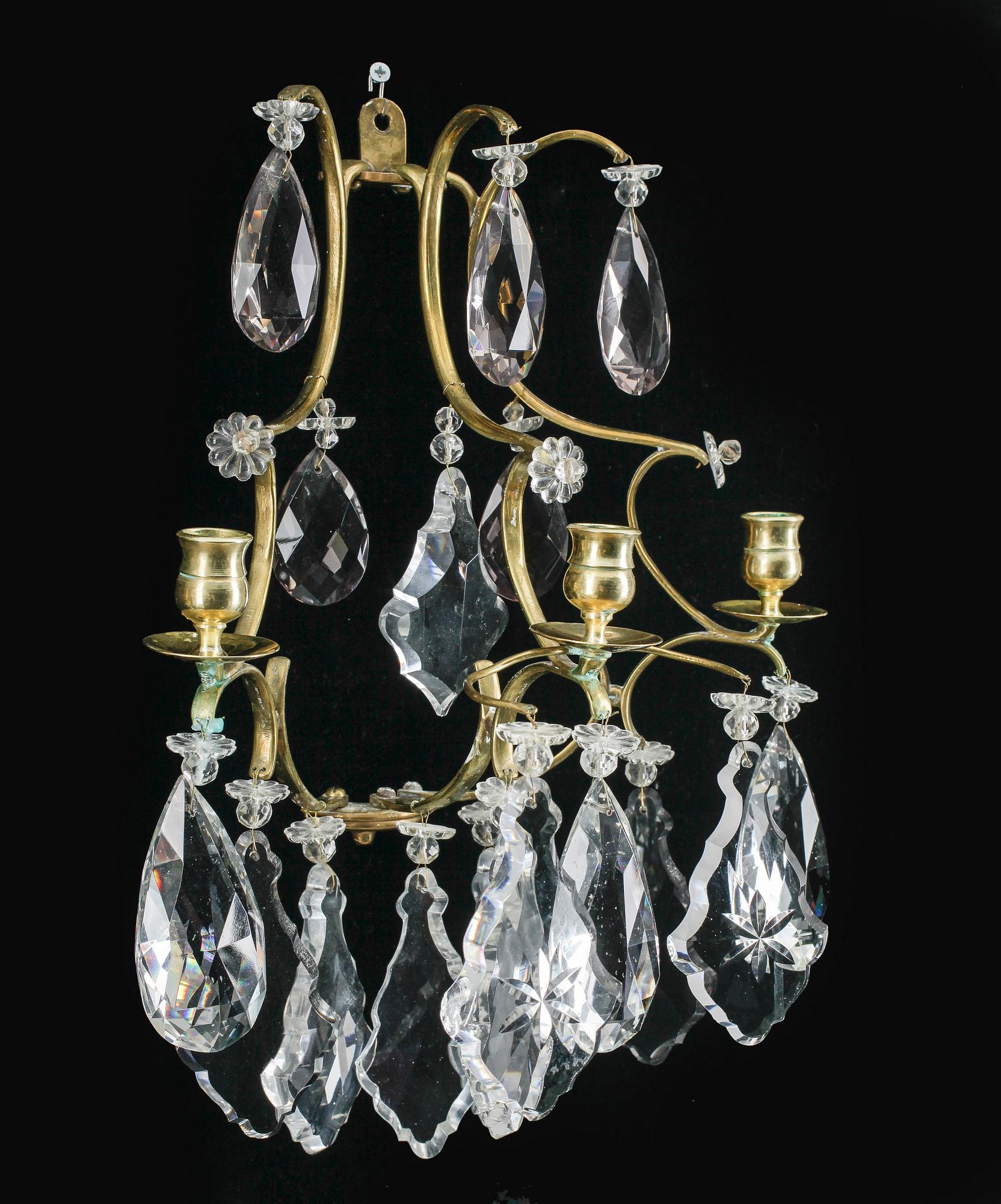 VÄGGLAMPETTER, ett par, rokokostil, omkr år 1900.