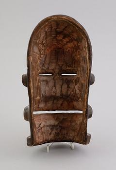 MASK, snidat trä, Tchowe, Kongo, Afrika.
