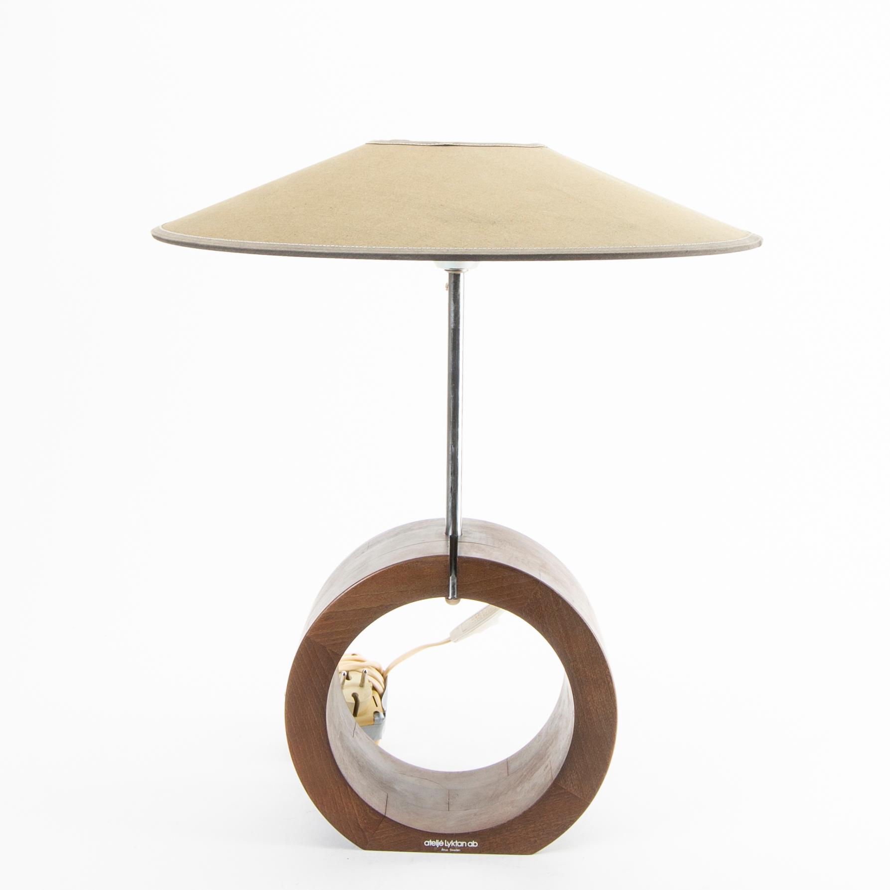 Lars Bessfelt, Bombus table lamp Ateljé Lyktan 1980s.